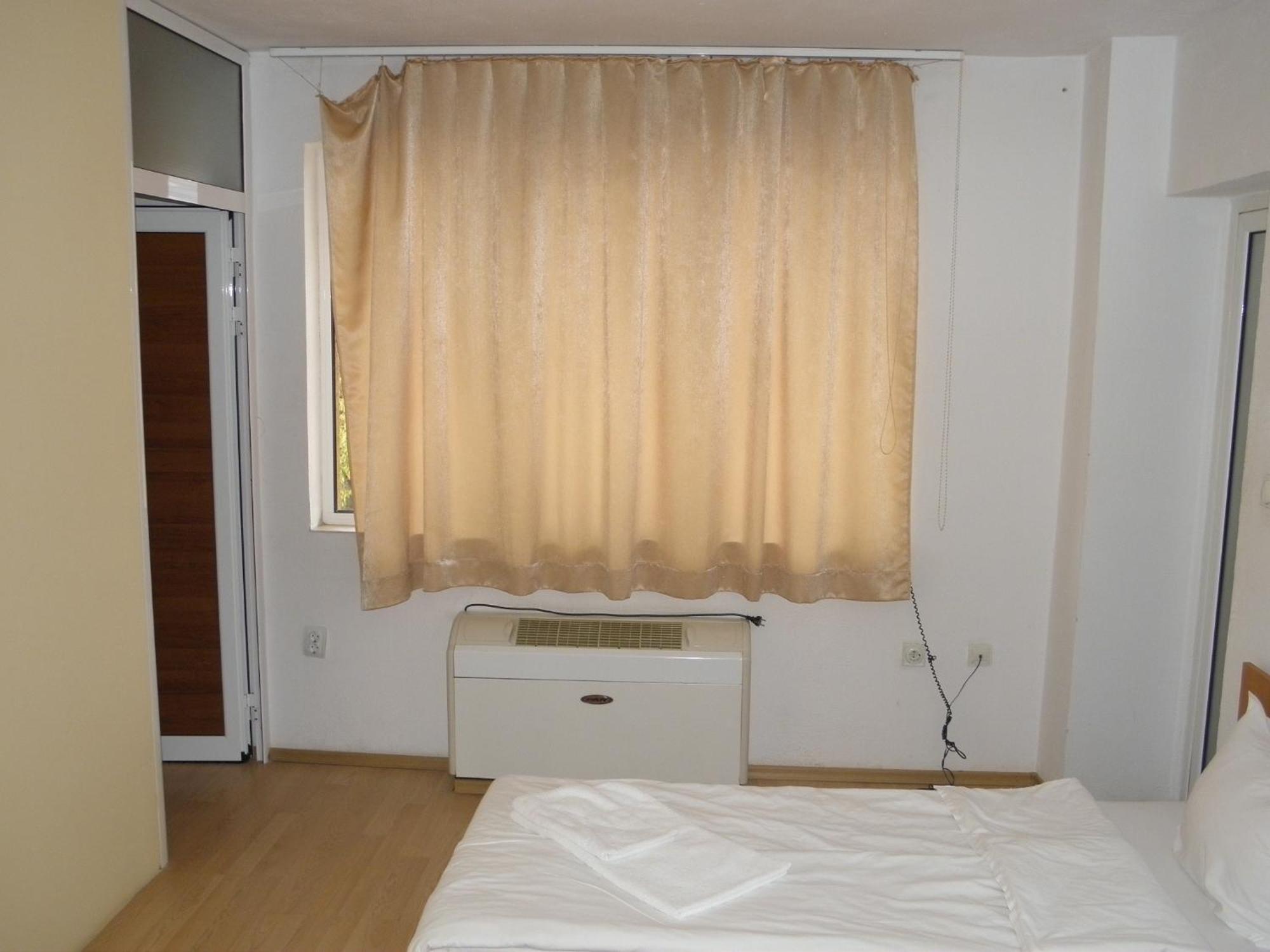 Hotel Pilevski ブラゴエヴグラト エクステリア 写真